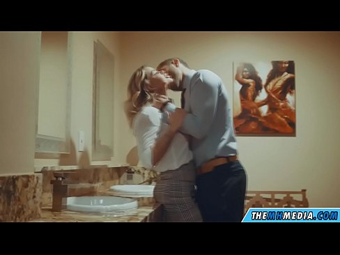 ❤️ Nalika pirang semok seduces sampeyan ing toilet umum Video jancok ing pornojv.tengkuangzhong.top ❌